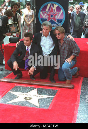 Sheen  Charlie , Martin and Emilio estevezSheen  Charlie 3-xx  Event in Hollywood Life - California, Red Carpet Event, USA, Film Industry, Celebrities, Photography, Bestof, Arts Culture and Entertainment, Topix Celebrities fashion, Best of, Hollywood Life, Event in Hollywood Life - California, movie celebrities, TV celebrities, Music celebrities, Topix, Bestof, Arts Culture and Entertainment, Photography,    inquiry tsuni@Gamma-USA.com , Credit Tsuni / USA, Receiving a Star on the Hollywood Walk Of Fame in Los Angeles,  from 1993 to 1999 Stock Photo