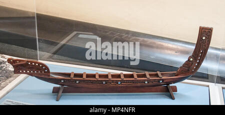 New Zealand, maori boat    .   923 New Zealand (Aotearoa), maori boat, model in the Vatican Museums Stock Photo