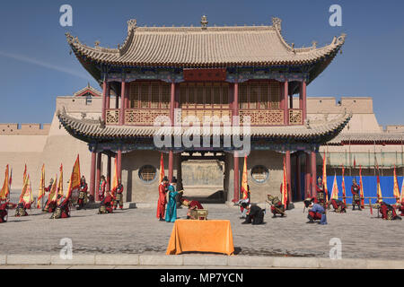 Ming Dynasty guards reenactment at Jiayuguan Fort at Jiayu Pass, Jiayuguan, Gansu, China Stock Photo