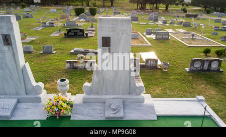 Hank Williams Memorial, Hank Williams grave - Oakwood Cemetery, Montgomery, Alabama, USA Stock Photo