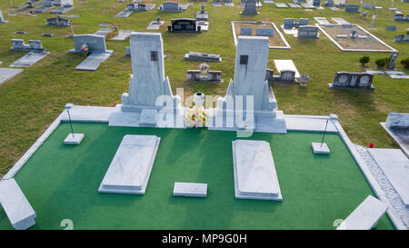 Hank Williams Memorial, Hank and Audrey Williams graves - Oakwood Cemetery, Montgomery, Alabama, USA Stock Photo