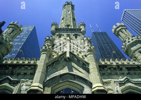 1988 HISTORICAL WATER TOWER (©WILLIAM BOYINGTON 1869) NORTH MICHIGAN AVENUE DOWNTOWN CHICAGO ILLINOIS USA Stock Photo