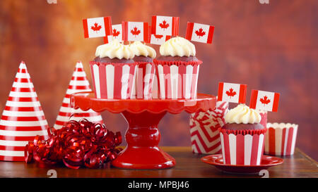 Fourth of July & Canada Day Cupcakes! – ally bakes