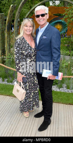 Photo Must Be Credited ©Alpha Press 079965 21/05/2018 Phillip Schofield and Wife Steph Stephanie at The RHS Chelsea Flower Show 2018 held at the Royal Hospital Chelsea in London Stock Photo