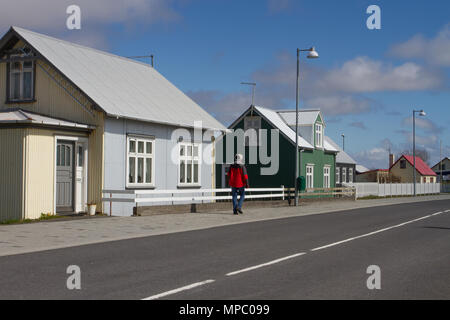 Quaint old colourful village houses in Eyrarbakki, Iceland. 21st May, 2018. South Iceland Weather. The spring sunshine highlights the old village houses.  Credit; ConradElias/AlamyLiveNews. Stock Photo