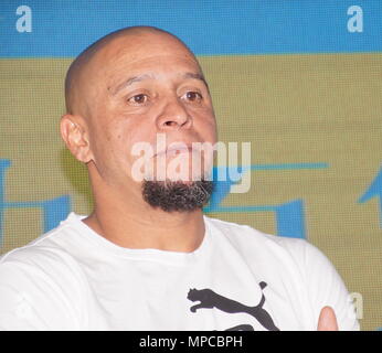 Shanghai, Shanghai, China. 19th May, 2018. Shanghai, CHINA-19th May 2018: RFormer Brazilian footballer oberto Carlos attends a charity activity in Shanghai, May 19th, 2018. Roberto Carlos da Silva Rocha, more commonly known simply as Roberto Carlos, is a Brazilian retired professional footballer. He started his career in Brazil as a forward but spent most of his career as a left-back and has been described as the ''most offensive-minded left-back in the history of the game' Credit: SIPA Asia/ZUMA Wire/Alamy Live News Stock Photo