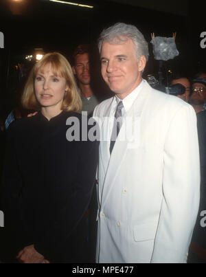 CENTURY CITY, CA - FEBRUARY 5: (L-R) Actress Victoria Tennant and actor Steve Martin attend 'LA Story' Premiere on February 5, 1991 at Cineplex Odeon Century City Cinemas in Century City, California. Photo by Barry King/Alamy Stock Photo Stock Photo