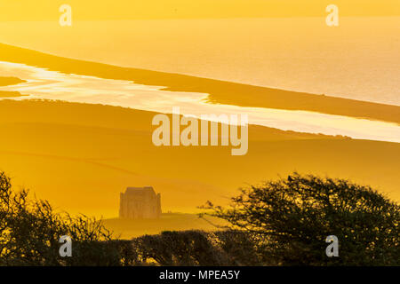 Sunrise seen from the beach of Isle of Wight - 1 Stock Photo - Alamy