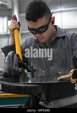 Metal shear hi-res stock photography and images - Alamy