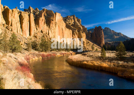 Smith Rocks with Crooked River, Smith Rock State Park, Oregon Stock Photo