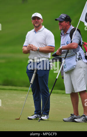 Mike Tindall playing golf Stock Photo