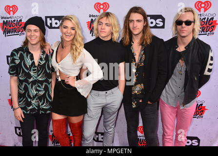 Ross lynch and r5 hi-res stock photography and images - Alamy