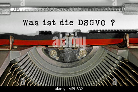Was ist die DSGVO  text in German that means What is the GDPR General Data Protection Regulation. This is a directive of  European Union about data pr Stock Photo