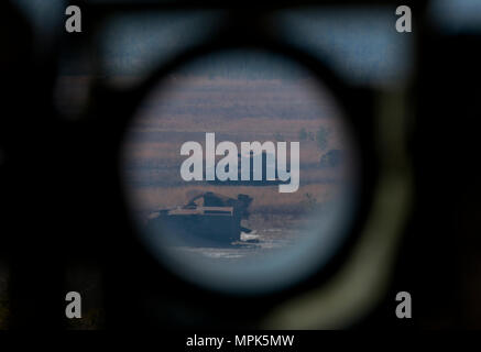 https://l450v.alamy.com/450v/mpk5mw/the-view-through-a-bgm-71-tow-2b-aero-missile-holder-during-training-at-joint-base-mcguire-dix-lakehurst-nj-march-23-2017-the-tow-tube-launched-optically-tracked-wire-guided-is-an-american-anti-tank-missile-us-air-national-guard-photo-by-master-sgt-matt-hechtreleased-mpk5mw.jpg