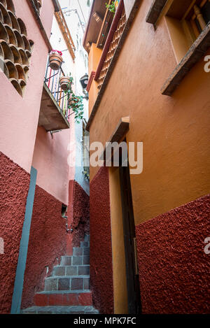 Callejón Del Beso, Alley of the Kiss, Guanajuato, city in Central Mexico Stock Photo