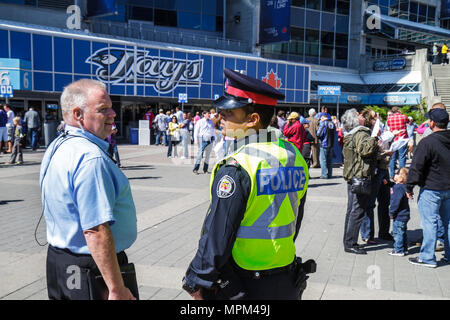 Toronto Canada,Bremner Boulevard,Rogers Centre,center,Blue Jays,Major  League Baseball teamal sports,outside stadium,game day,arriving  fans,stairs,crow Stock Photo - Alamy