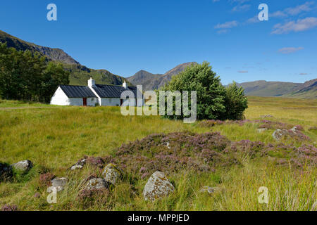 United Kingdom, Scotland, Highland, Buachaille Etive Mor, Glencoe, Black Rock Cottage, farmhouse Stock Photo