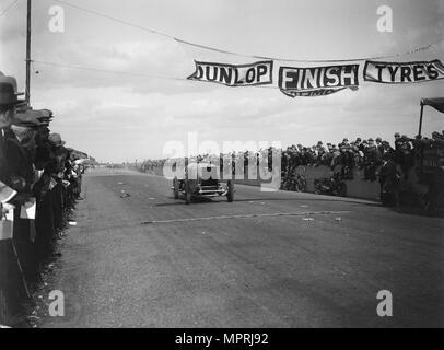 Leyland Eight of JG Parry-Thomas at the finish of the Southsea Speed Carnival, Hampshire. 1922. Artist: Bill Brunell. Stock Photo