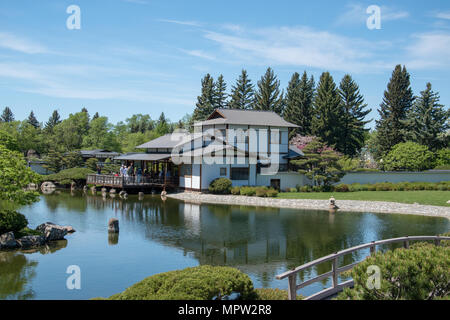 Wishing Well and pond at Nikka Yuko Japanese Garden in Lethbridge ...