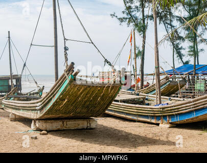 Basic fishing boats made from bamboo at Sam Son Beach in Thanh Hoa Province, Vietnam Stock Photo