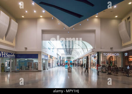 wandsworth southside centre shopping 1971 fifth dates london sq largest ft space alamy