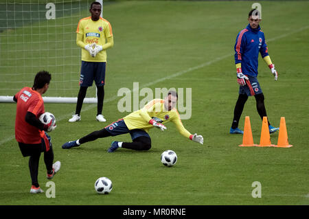 Bogota, Colombia. 24th May, 2018. Goalkeeper David Ospina (2nd R) of Colombia's national soccer team takes part in a training session before the Russia 2018 FIFA World Cup finals, in Bogota, capital of Colombia, on May 24, 2018. Credit: Jhon Paz/Xinhua/Alamy Live News Stock Photo