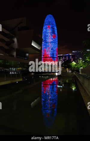 Museu del Disseny, Barcelona, 25th May 2018.  The second day of OFFF (Let's Feed The Future) festival in Barcelona. This world famous design festival is now in its 18th year. Pictured: The venue at Flories at night. Picture: Rob Watkins/Alamy Live News Stock Photo