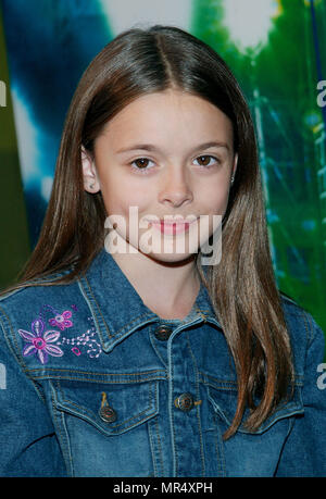 Vivien Cardone - Everwood - arriving at the 2002 Warner Bros Summer