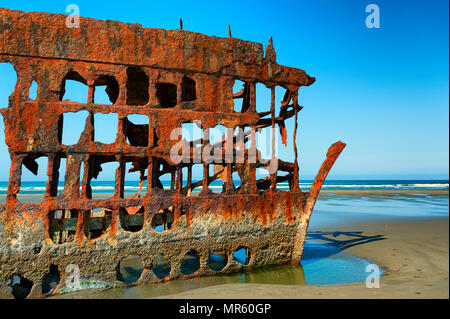 The Remains of the Peter Iredale ship that wrecked off the oregon coast in October 25, 1906. Stock Photo