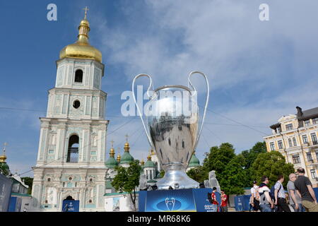 Kiev, Ukraine. 25th May, 2018. Fan Zone of football fans of the UEFA Champions League final. Large inflatable UEFA Champions League Cup. Credit: Alexandr Gusev/Pacific Press/Alamy Live News Stock Photo