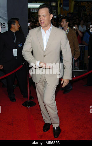 Tom Hanks arriving at the Premiere of Ladykillers at the el Capitan Theatre in Los Angeles. March 12, 2004. HanskTom073 Red Carpet Event, Vertical, USA, Film Industry, Celebrities,  Photography, Bestof, Arts Culture and Entertainment, Topix Celebrities fashion /  Vertical, Best of, Event in Hollywood Life - California,  Red Carpet and backstage, USA, Film Industry, Celebrities,  movie celebrities, TV celebrities, Music celebrities, Photography, Bestof, Arts Culture and Entertainment,  Topix, vertical, one person,, from the year , 2003, inquiry tsuni@Gamma-USA.com Fashion - Full LengthHanskTom0 Stock Photo