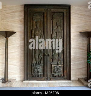 Bronze relief on an original door to the League of Nations assembly Hall, at the Palais des Nations, Geneva; built 1929–38. It was given to the League of Nations by the British Government. Stock Photo