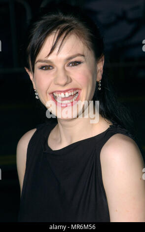 Anna Paquin arriving at the premiere of ' X2-X-Men United ' at the Chinese Theatre in Los Angeles. April 28, 2003.PaquinAnna044 Red Carpet Event, Vertical, USA, Film Industry, Celebrities,  Photography, Bestof, Arts Culture and Entertainment, Topix Celebrities fashion /  Vertical, Best of, Event in Hollywood Life - California,  Red Carpet and backstage, USA, Film Industry, Celebrities,  movie celebrities, TV celebrities, Music celebrities, Photography, Bestof, Arts Culture and Entertainment,  Topix, headshot, vertical, one person,, from the year , 2003, inquiry tsuni@Gamma-USA.com Stock Photo