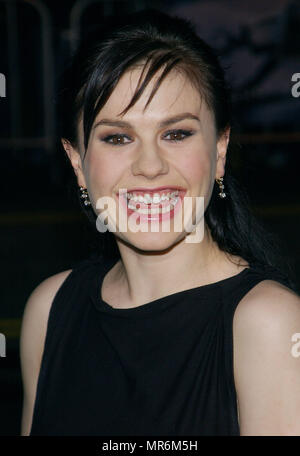 Anna Paquin arriving at the premiere of ' X2-X-Men United ' at the Chinese Theatre in Los Angeles. April 28, 2003.PaquinAnna056 Red Carpet Event, Vertical, USA, Film Industry, Celebrities,  Photography, Bestof, Arts Culture and Entertainment, Topix Celebrities fashion /  Vertical, Best of, Event in Hollywood Life - California,  Red Carpet and backstage, USA, Film Industry, Celebrities,  movie celebrities, TV celebrities, Music celebrities, Photography, Bestof, Arts Culture and Entertainment,  Topix, headshot, vertical, one person,, from the year , 2003, inquiry tsuni@Gamma-USA.com Stock Photo