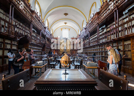 Biblioteca Palafoxiana, the first public library in colonial Mexico founded in 1646, Puebla, Mexico Stock Photo