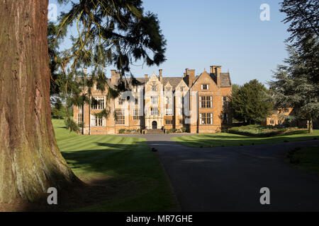 The main frontage at Fairleigh Dickinson University, formerly Wroxton College at Wroxton, near Banbury, Oxfordshire Stock Photo