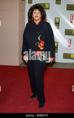 Lainie Kazan (My Big Fat Greek Wedding) arriving at the 8th Annual Critics' Choice Awards at the Beverly Hills Hotel in Los Angeles. January 17, 2003. KazanLainie72 Red Carpet Event, Vertical, USA, Film Industry, Celebrities,  Photography, Bestof, Arts Culture and Entertainment, Topix Celebrities fashion /  Vertical, Best of, Event in Hollywood Life - California,  Red Carpet and backstage, USA, Film Industry, Celebrities,  movie celebrities, TV celebrities, Music celebrities, Photography, Bestof, Arts Culture and Entertainment,  Topix, vertical, one person,, from the year , 2002, inquiry tsuni Stock Photo