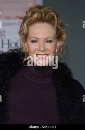 Jean Smart arriving at the Premiere of 'Bringing Down The House' at the El Captain Theatre in Los Angeles. March 2, 2003.SmartJean39 Red Carpet Event, Vertical, USA, Film Industry, Celebrities,  Photography, Bestof, Arts Culture and Entertainment, Topix Celebrities fashion /  Vertical, Best of, Event in Hollywood Life - California,  Red Carpet and backstage, USA, Film Industry, Celebrities,  movie celebrities, TV celebrities, Music celebrities, Photography, Bestof, Arts Culture and Entertainment,  Topix, headshot, vertical, one person,, from the year , 2003, inquiry tsuni@Gamma-USA.com Stock Photo