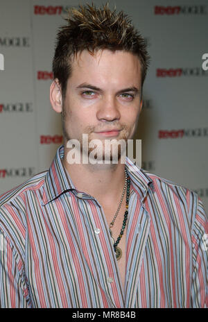 Shane West arriving at the ' TEEN VOGUE 1ST ANNUAL YOUNG HOLLYWOOD ISSUE ' in  a private residence in Beverly Hills (Los Angeles). September 5, 2003.  WestShane316 Red Carpet Event, Vertical, USA, Film Industry, Celebrities,  Photography, Bestof, Arts Culture and Entertainment, Topix Celebrities fashion /  Vertical, Best of, Event in Hollywood Life - California,  Red Carpet and backstage, USA, Film Industry, Celebrities,  movie celebrities, TV celebrities, Music celebrities, Photography, Bestof, Arts Culture and Entertainment,  Topix, headshot, vertical, one person,, from the year , 2003, inqu Stock Photo