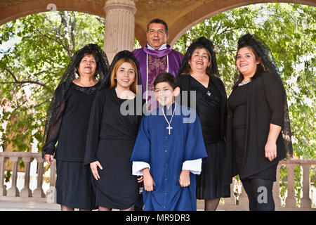 A MEXICAN FAMILY dressed in their EASTER best - SAN FELIPE, MEXICO Stock Photo