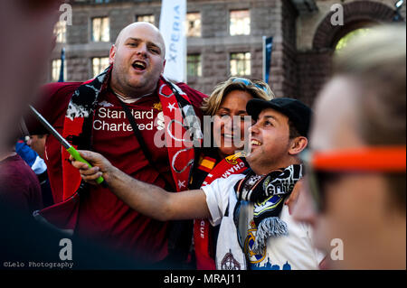 Kyiv, Ukraine. 26th May, 2018. International football fans singing and taking selfies in the fanzone, during the UEFA Final of Liverpool FC against Real Madrid Credit: Leo Chiu/Alamy Live News Stock Photo