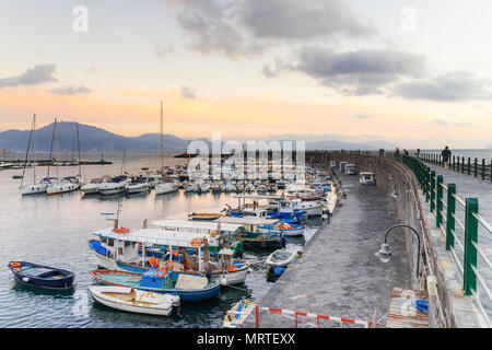 Torre del Greco-Naples, Italy. 11th Jul, 2017. Vesuvius Volcano Stock Photo: 148093433 - Alamy