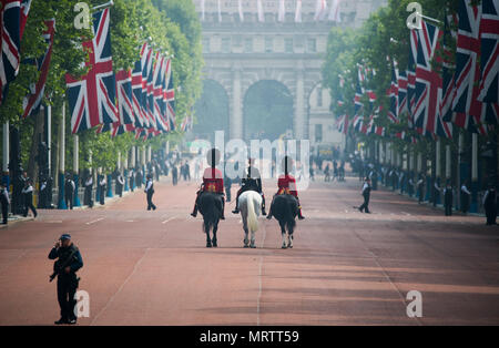 The Mall, London, UK. 26 May 2018. Major General’s Review is held, the first rehearsal for the Queen’s Birthday Parade or Trooping the Colour. Stock Photo