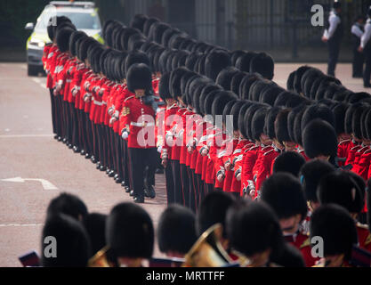 The Mall, London, UK. 26 May 2018. Major General’s Review is held, the first rehearsal for the Queen’s Birthday Parade or Trooping the Colour. Stock Photo