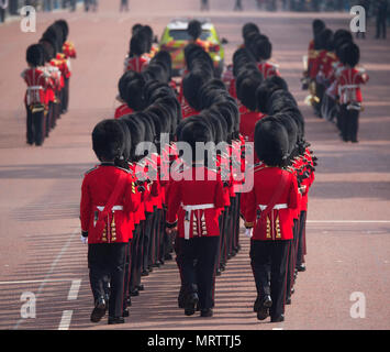 The Mall, London, UK. 26 May 2018. Major General’s Review is held, the first rehearsal for the Queen’s Birthday Parade or Trooping the Colour. Stock Photo