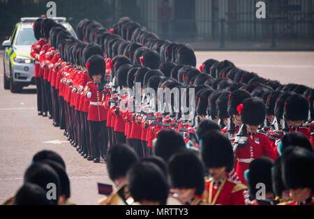 The Mall, London, UK. 26 May 2018. Major General’s Review is held, the first rehearsal for the Queen’s Birthday Parade or Trooping the Colour. Stock Photo