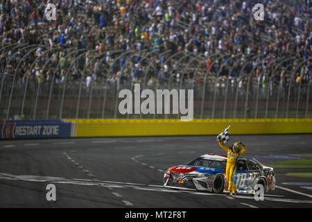 Concord, North Carolina, USA. 27th May, 2018. Kyle Busch (18) wins the Coca-Cola 600 at Charlotte Motor Speedway in Concord, North Carolina. Credit: Stephen A. Arce/ASP/ZUMA Wire/Alamy Live News Stock Photo