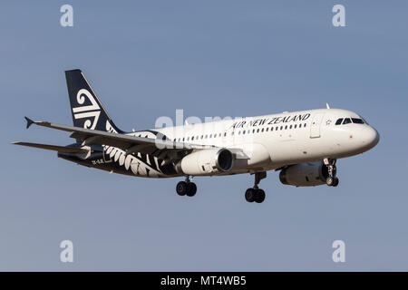 Air New Zealand Airbus A320-232 ZK-OJE on approach to land at Melbourne International Airport.