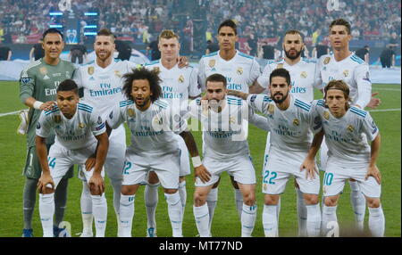 KYIV, UKRAINE - MAY 26, 2018: Group photo FC Real Madrid General view of the Champions League trophy (Photo by Alexandr Gusev / Pacific Press) Stock Photo