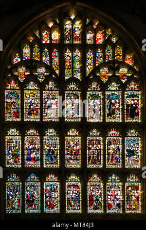 West Window,Stained Glass,Chapter House,Canterbury Cathedral,Canterbury,Kent In the top row, Queen Bertha, Augustine and King Ethelbert who started th Stock Photo